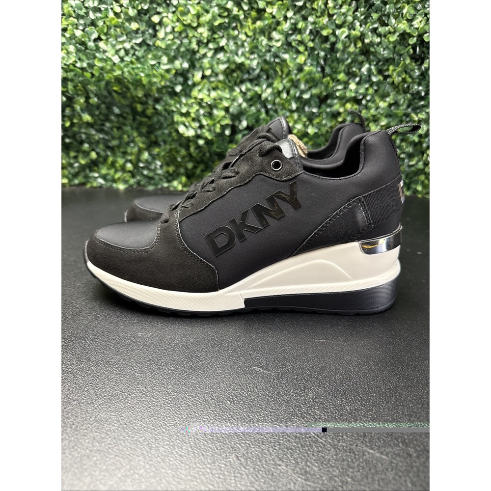 DKNY Cait Wedge Lace-Up Sneakers Womens Size 8M Black Shoes